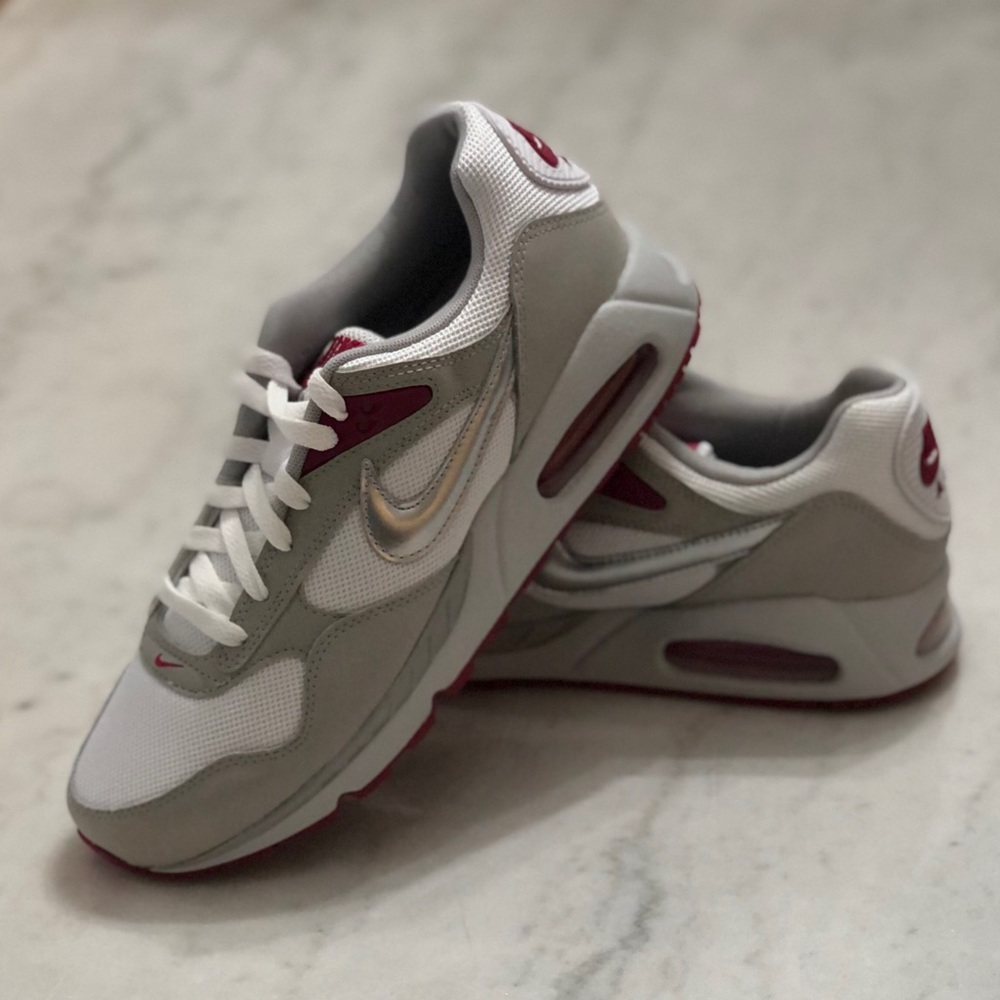 SOLD New Nike Womens Air Max Correlate - Picture 3 of 8